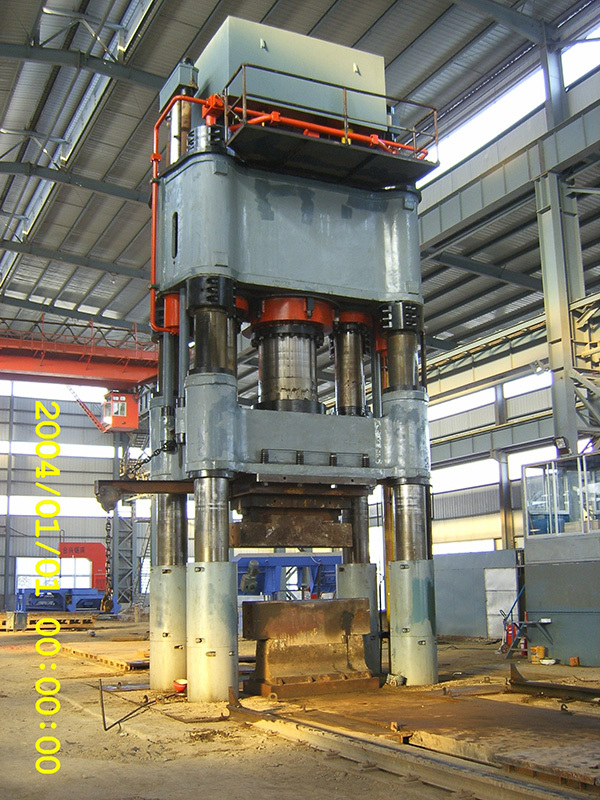 自由(you)鍛造液(ye)壓機